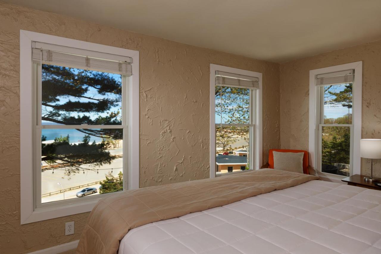 Looking Glass Beachfront Inn Grand Haven Luaran gambar
